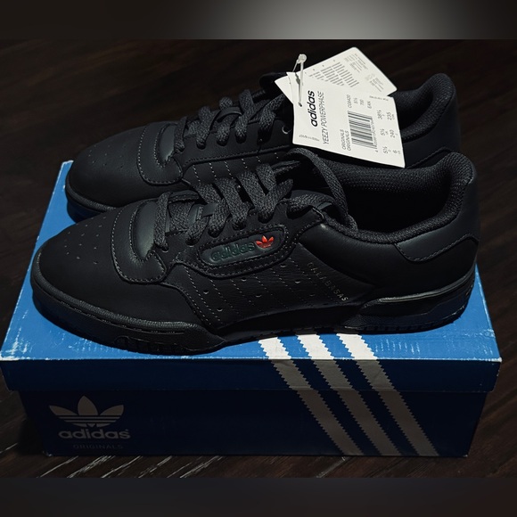 ⚫️ NWT! Adidas Yeezy Powerphrase Calabasas Sneakers - Picture 7 of 16